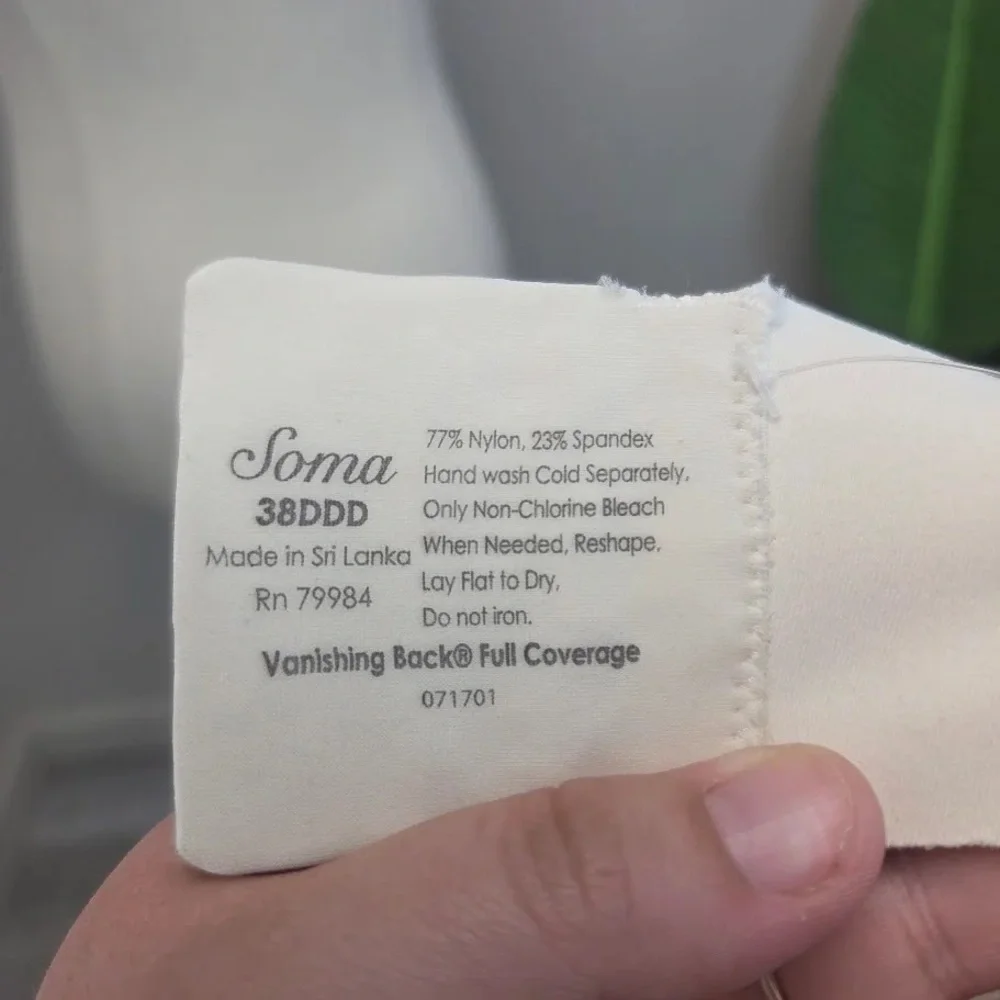 Soma Cream Smoothing Bra - Size 38DDD